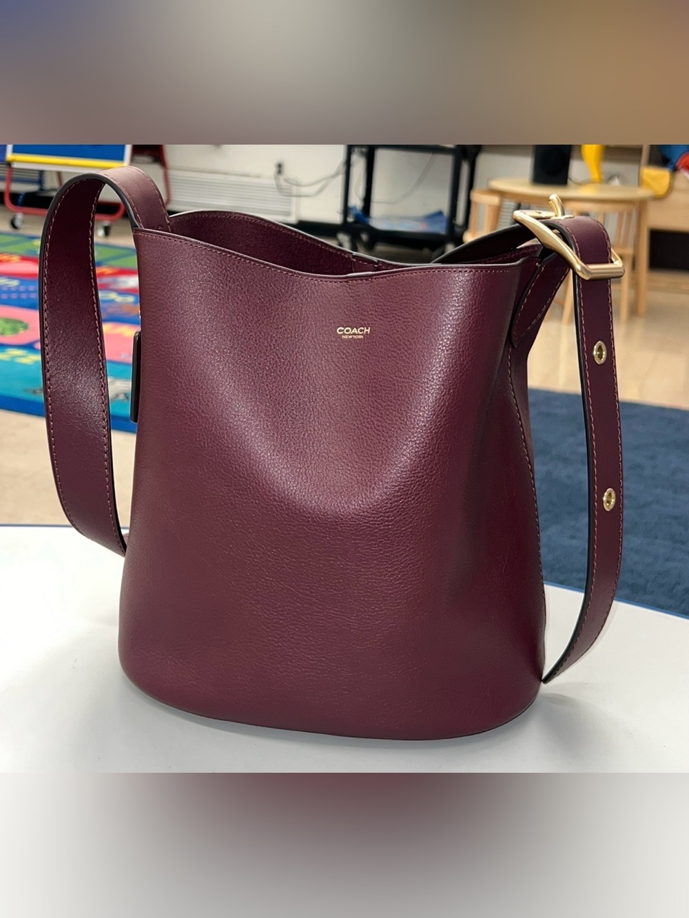 Coach Bleecker Bucket in Merlot ❤️🤎